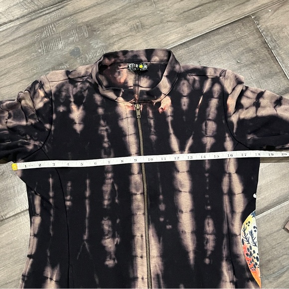 Citron Santa Monica Ginger Jar and Koi Fish Full-Zip Jacket - Size Medium - Picture 9 of 12